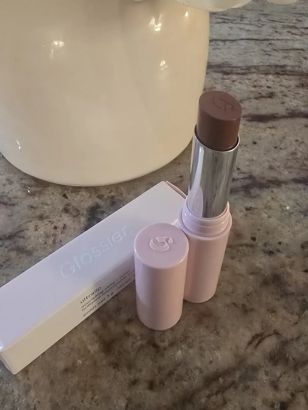 Glossier Ultra Lipstick In PONY NIB✨FREE GIFT WITH EVERY PURCHASE ✨